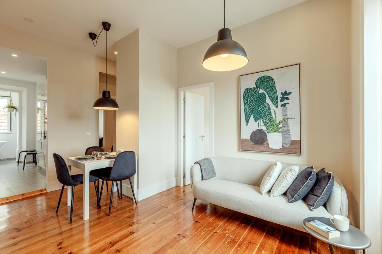 Sunny House - Bright 2 Bedroom Apartment W/ Office Lisboa エクステリア 写真