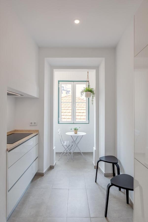 Sunny House - Bright 2 Bedroom Apartment W/ Office Lisboa エクステリア 写真