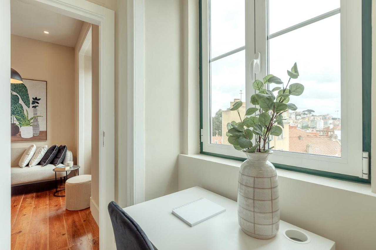 Sunny House - Bright 2 Bedroom Apartment W/ Office Lisboa エクステリア 写真