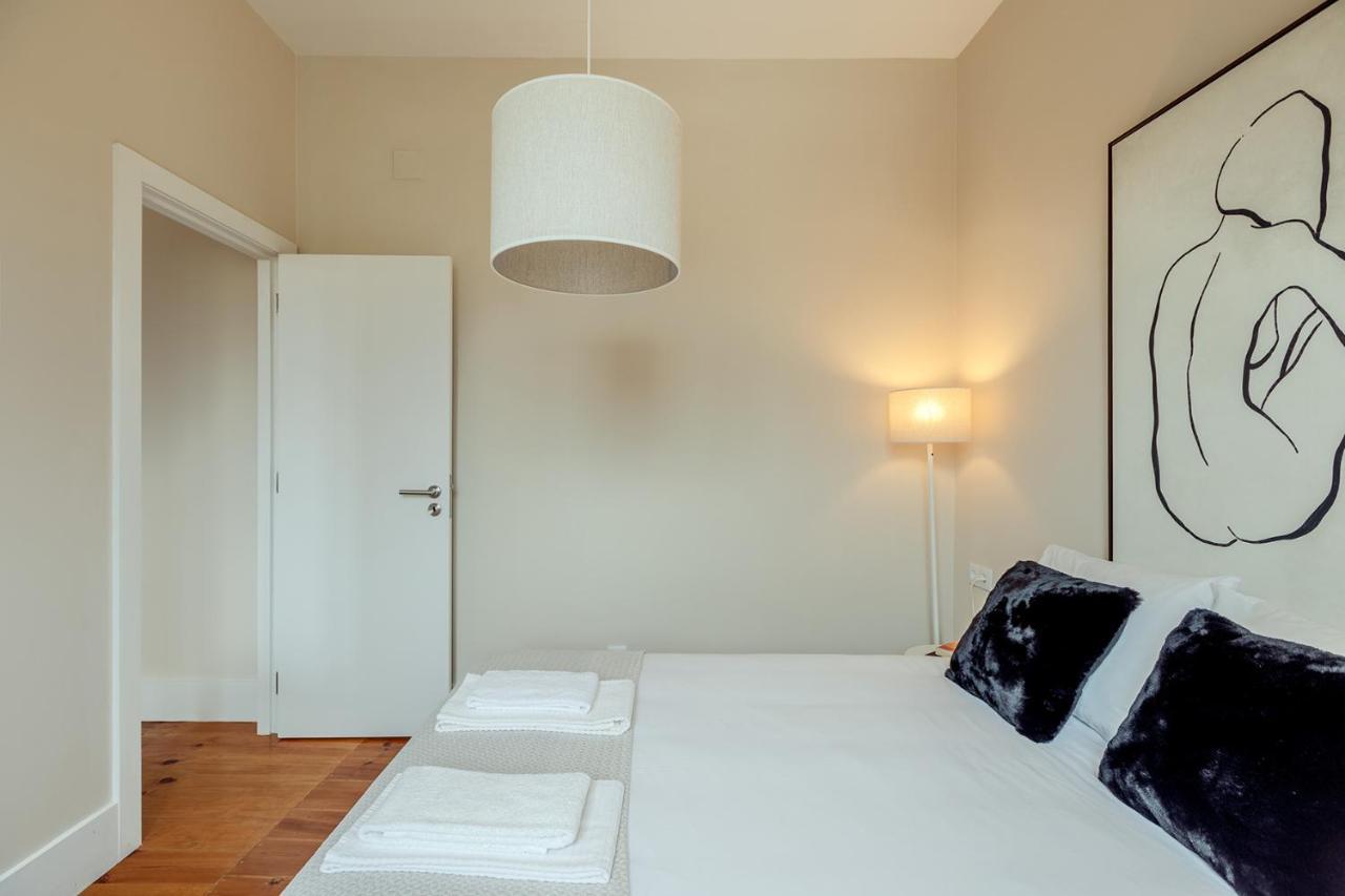 Sunny House - Bright 2 Bedroom Apartment W/ Office Lisboa エクステリア 写真