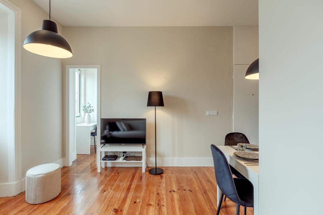 Sunny House - Bright 2 Bedroom Apartment W/ Office Lisboa エクステリア 写真