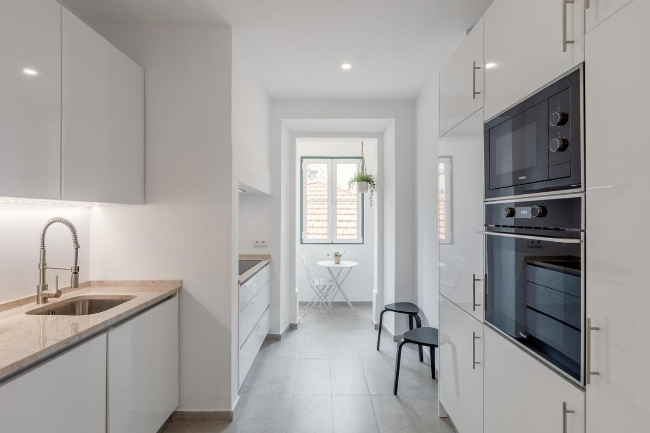 Sunny House - Bright 2 Bedroom Apartment W/ Office Lisboa エクステリア 写真